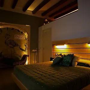  Сasa de vacaciones Myo Charming House